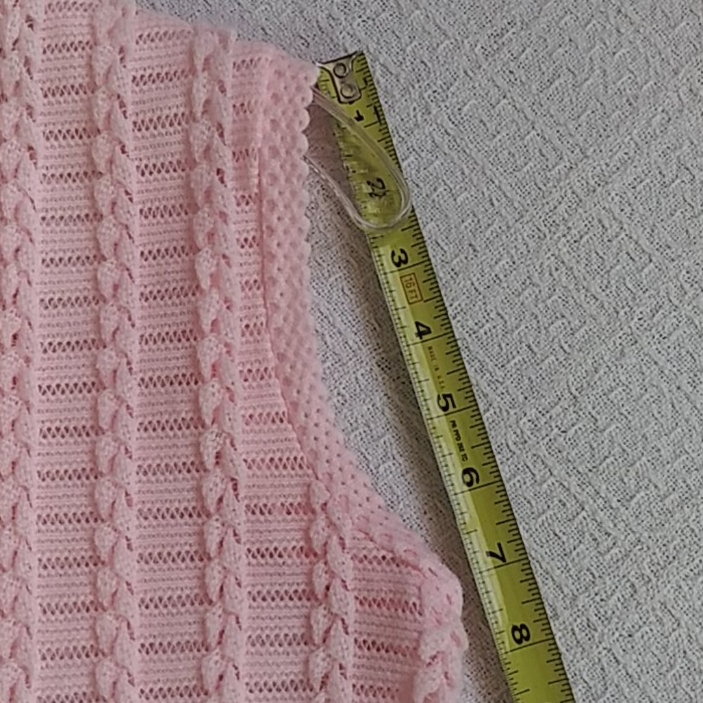 🌺VTG 60's powder pink crotchety top - Picture 8 of 9